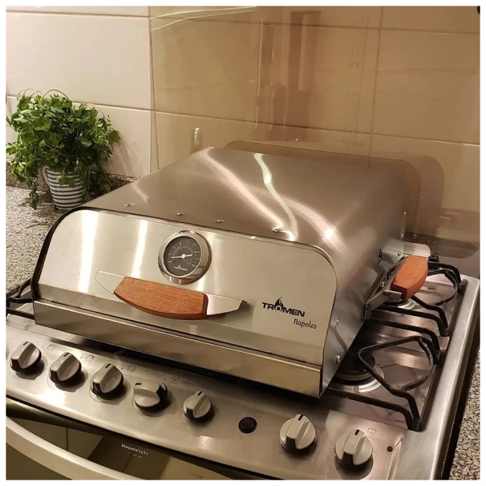 Horno pizzero sobre hornallas